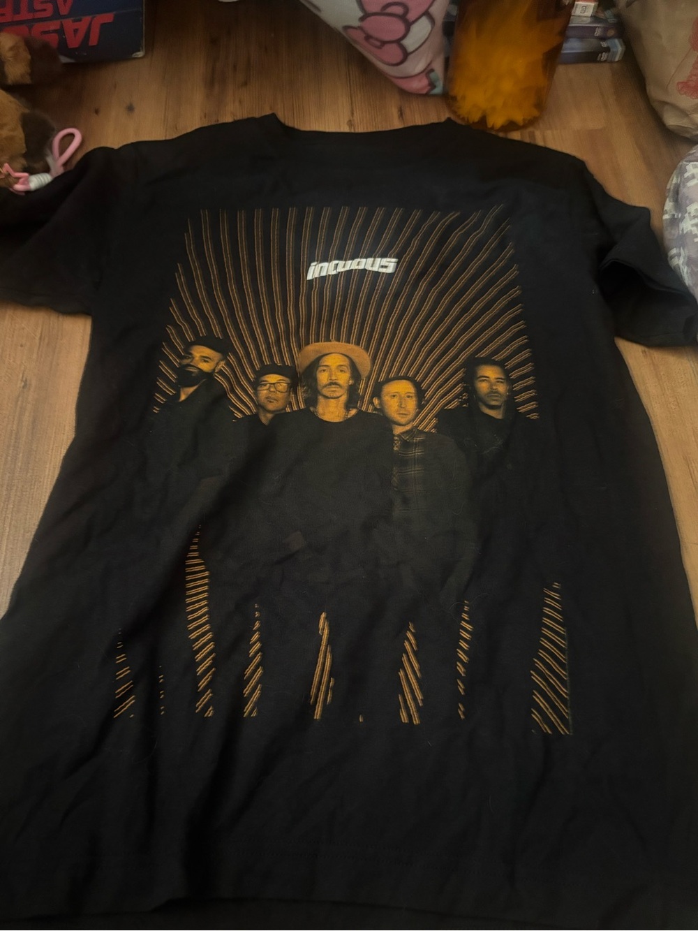 Incubus tour shirt size small